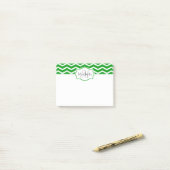 Kelly Green Chevron Name Monogrammed Post-it® Notes (Op bureau)