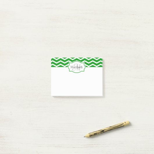Kelly Green Chevron Name Monogrammed Post-it® Notes (Op bureau)