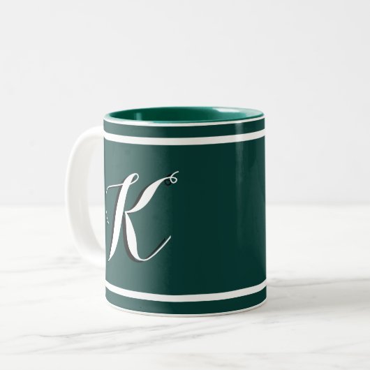 Kelly Green Monogrammed Two-Tone Coffee Mok (Voorkant links)