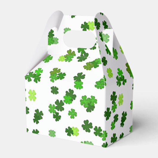Kelly green "Shamrocks Falling" Bedankdoosjes (Voorkant Zijde)