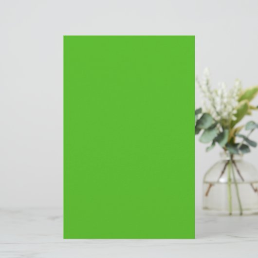 Kelly Green Solid Color Briefpapier (Staand voorkant)