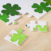 Kelly groene “Shamrocks Falling” Legpuzzel (Zijkant)