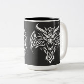 Keltisch drakenembleem van BurnsInHell Tweekleurige Koffiemok (Voorkant rechts)