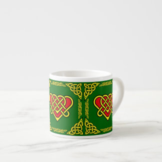 Keltisch/Gadhlig gevlochten hart 3, goud/groen Espresso Kop