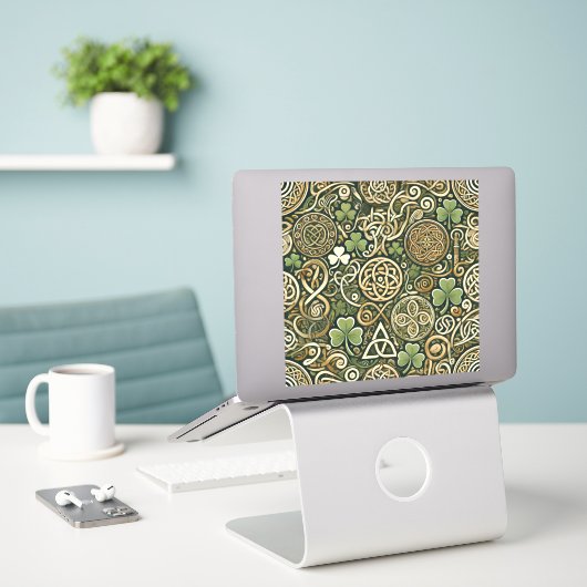 Keltische bloei sticker (Laptop op bureau)