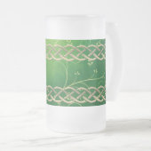 Keltische groene knoppen en bladeren matglas bierpul (Voorkant rechts)