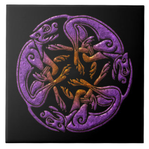 Keltische honden traditioneel versierd in paars, o tegeltje