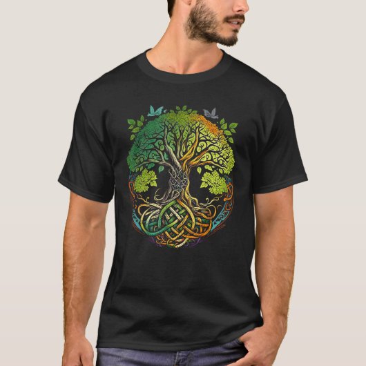 Keltische knoop boomleven of Gaelic knotwork van e T-shirt (Voorkant)