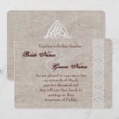 Keltische knoop op de traditionele rotsburlap save the date (Voorkant / Achterkant)