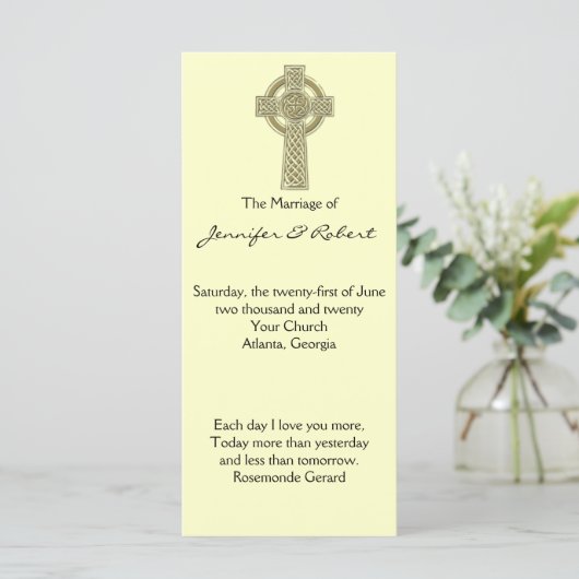 Keltische kruis in goud en ivoor bruiloft programm programmakaart (Staand voorkant)
