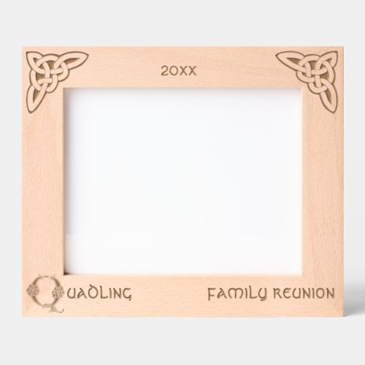 Keltische letter Q Aangepaste naam Gegraveerde Lijstjes (Voorkant)