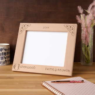 Keltische letter U Aangepaste naam Gegraveerde Lijstjes