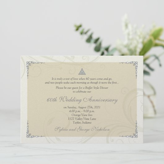 Keltische liefdesknoop diamanten bruiloft jubileum kaart (Staand voorkant)