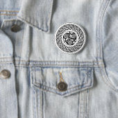 Keltische spiraal ronde button 5,7 cm (In situ)