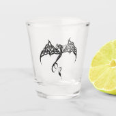 Keltische Tribal Dragon Zwart Wit Shot Glas (Voorkant)