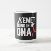 Kemet Runs in My DNA |  Koffiemok (Center)