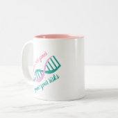 Ken je risico's, ken je genen. tweekleurige koffiemok (Voorkant links)