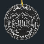Kenai Fjords Nationaal Park  monoline Keramisch Ornament<br><div class="desc">Kenai Fjords monoline ontwerp. Het park is een Amerikaans nationaal park dat de Harding Icefield,  zijn uitstromende gletsjers en kustsnoeren en -eilanden in stand houdt.</div>