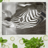Kenia. Zwart en wit van zebra en vlakte. Theedoek (Gevouwen)
