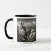 Kenia. Zwart & wit van zebra en vlakte. Mok (Links)