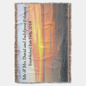 KENMERKENDE GEPERSONALISEERDE ZONSOPGANG BRUILOFT  DEKEN (Voorkant Verticaal)