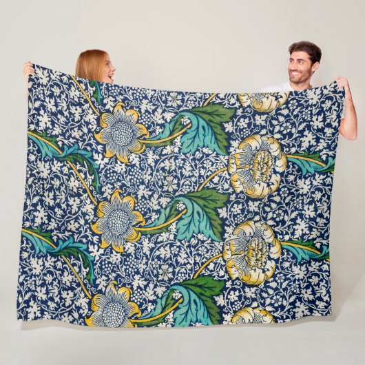 Kennet Pattern (door William Morris) Fleece Deken (In situ)