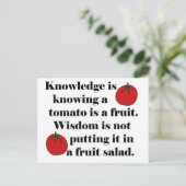 Kennis is weten dat een tomaat een vrucht is. briefkaart (Staand voorkant)