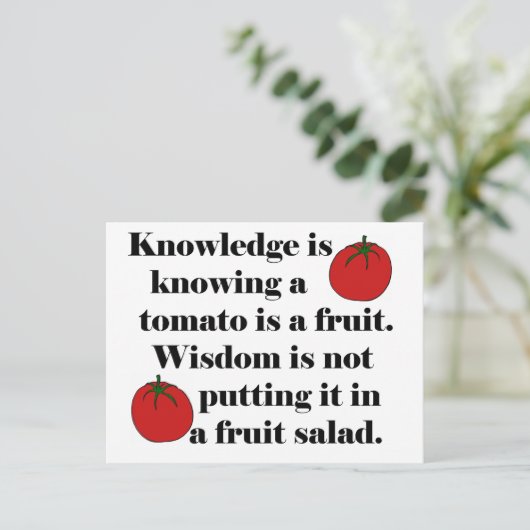 Kennis is weten dat een tomaat een vrucht is. briefkaart (Staand voorkant)
