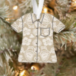 Keoni Hawaiian Monstera Leaf Damask Aloha Shirt Ornament<br><div class="desc">Taupe en zilverreiger colorway. Geïnspireerd door de Hawaiiaanse boardshorts en aloha shirten van de jaren vijftig en zestig,  combineert deze niet-traditionele damast monstera bladeren en hibiscusbloemen. Ons ontwerp is symmetrisch en gestructureerd als een traditioneel damast patroon,  maar heeft een zeer tropisch gevoel.</div>