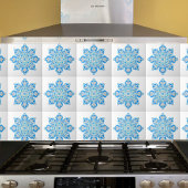 Keramische decoratieve tegel met lichtblauw medail tegeltje