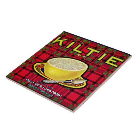 KERAMISCHE TEGEL - "Kiltie" - Kratlabel Tegeltje (Zijkant)