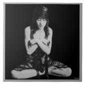 Keramische tegel met  danser tegeltje (Voorkant)