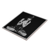 Keramische tegel met danser tegeltje (Zijkant)