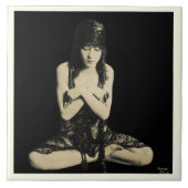 Keramische tegel met  danser tegeltje (Voorkant)