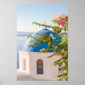 Kerk en bloemen in Santorini Poster (Voorkant)