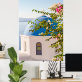 Kerk en bloemen in Santorini Poster (Thuiskantoor)