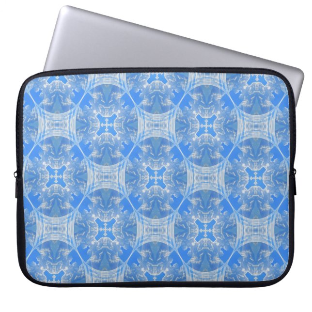 Kerk in de lucht... laptop sleeve (Voorkant)