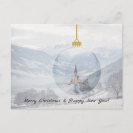 Kerk in de winter in een glazen kerstkaart feestdagenkaart