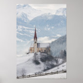 Kerk in een alpenwinterlandschap poster (Voorkant)