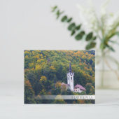 Kerk in een herfst bos in Slovenië Briefkaart (Staand voorkant)