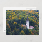 Kerk in een herfst bos in Slovenië Briefkaart (Voorkant / Achterkant)