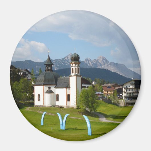 Kerk in Seefeld, Oostenrijk ronde magneet (Voorkant)