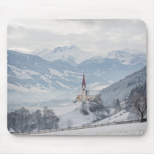 Kerk in Zillertal in wintermousepad Muismat (Voorkant)