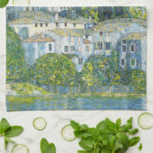 Kerk (Kirche) in Cassone door Gustav Klimt Theedoek (Gevouwen)