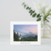 Kerk met Alpen-bergen bij zonsondergang Briefkaart (Staand voorkant)