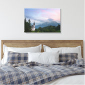 Kerk met Alpen-bergen bij zonsondergang Canvas Afdruk (Insitu (Slaapkamer))
