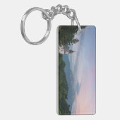 Kerk met Alpen-bergen bij zonsondergang Sleutelhanger (Voorkant Links)