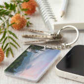 Kerk met Alpen-bergen bij zonsondergang Sleutelhanger (Voorkant Rechts)