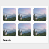 Kerk met Alpen-bergen bij zonsondergang Vierkante Sticker (Vel)