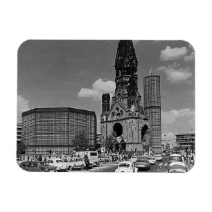 Kerk van de keizer Willem-herdenking in het oude B Magneet